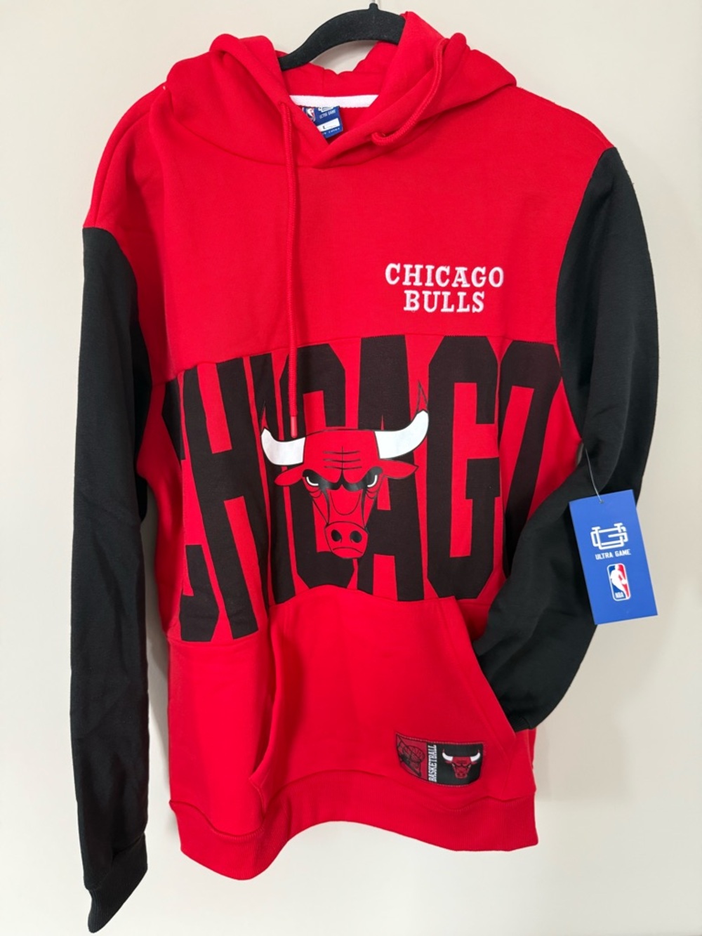 Red & Black Pullover Hoodie - Official NBA Team Sweatshirt